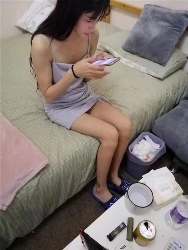 体验家居高颜值小姐姐 性价比高