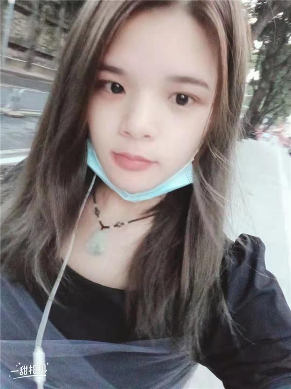 龙华秀秀长相清秀