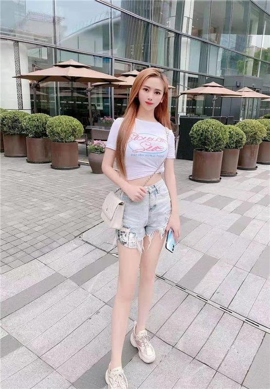 番禺 御姐空心菜，乖萌可爱，服务意识不错