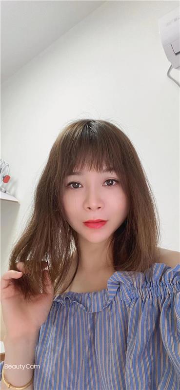 口的很舒服的一个少妇