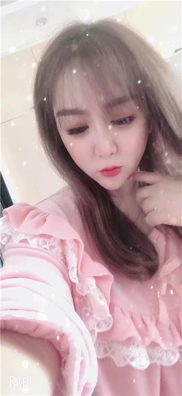 性感靓妹爱爱抱着超爽