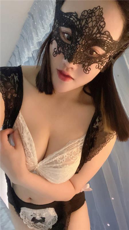 性感诱惑的草莓姐姐