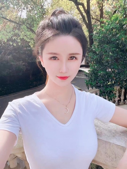 惠山万达长腿妹妹