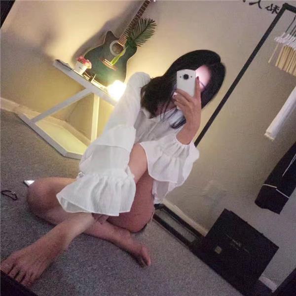 塘沽苗条小姐姐 