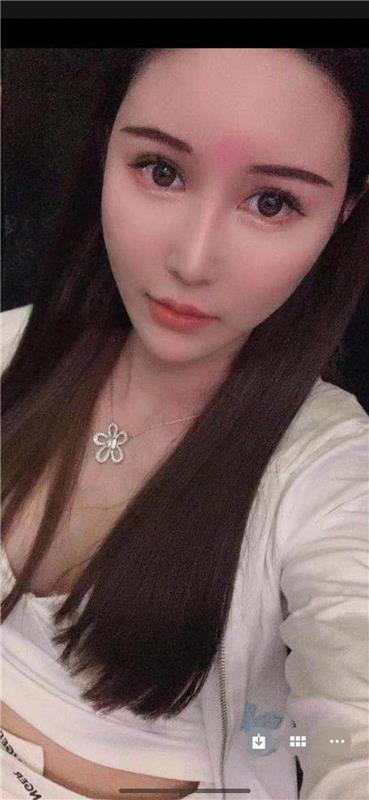 非常有感觉的小姐姐