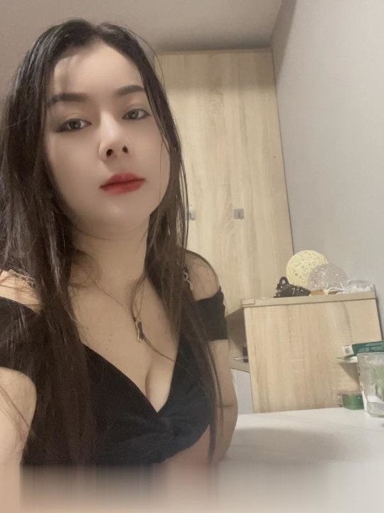 南山大屁股女人