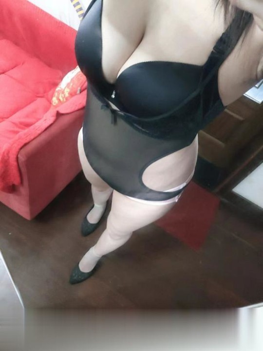 嘉定大胸成熟女人