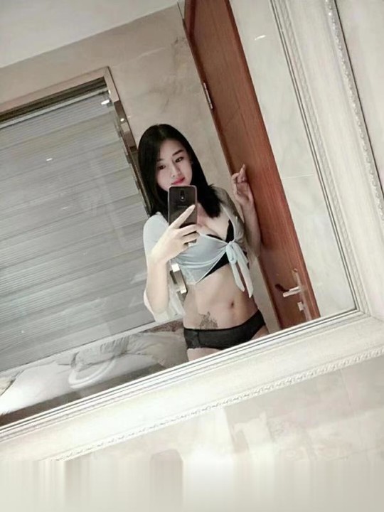 高挑情人系妹子薇薇