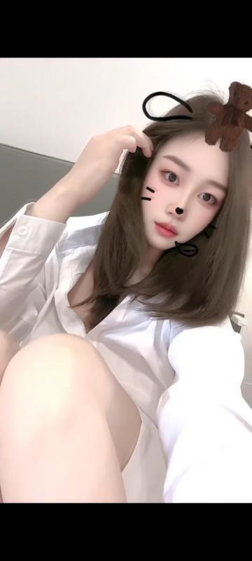 南山肤白貌美大长腿