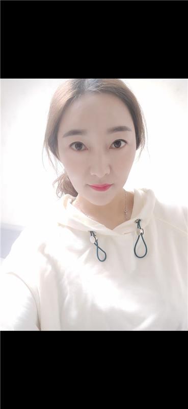 南稍门开朗少妇