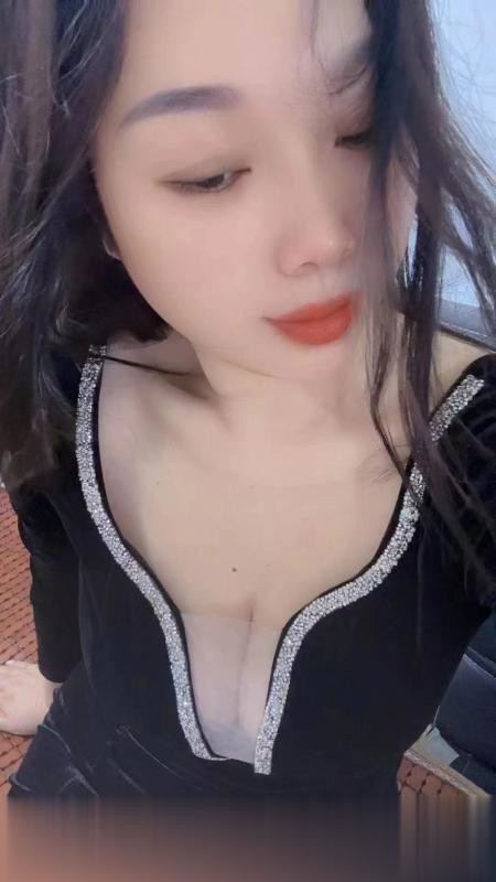 宝安坪洲巨乳肥臀御姐