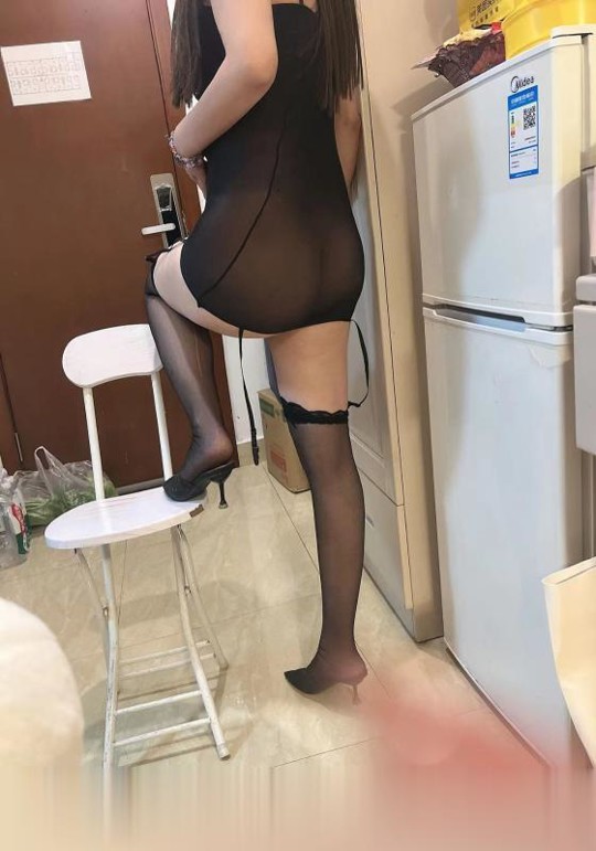 杨浦身材很棒小姐姐