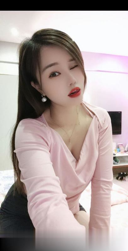 秀英水多大奶骚妇