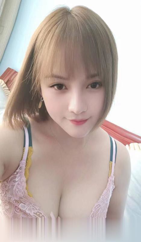 黄岛天然大胸妹