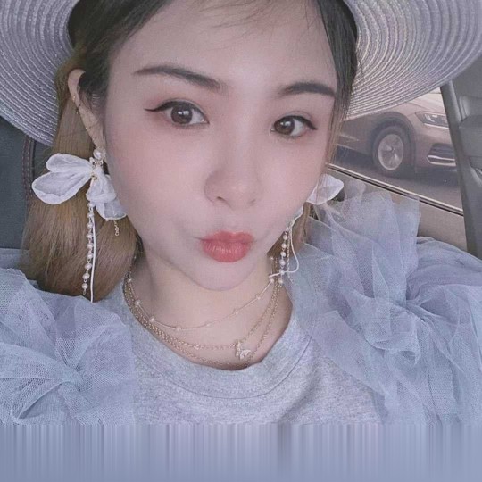 天府长腿爆乳妹