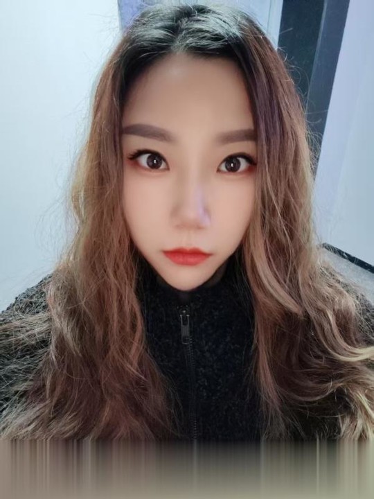 下沙轻熟黄发少妇