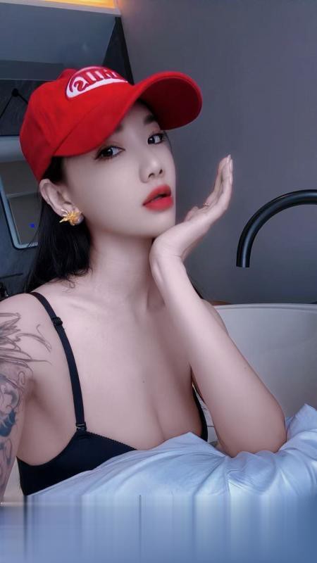 性价比超高美女铭铭