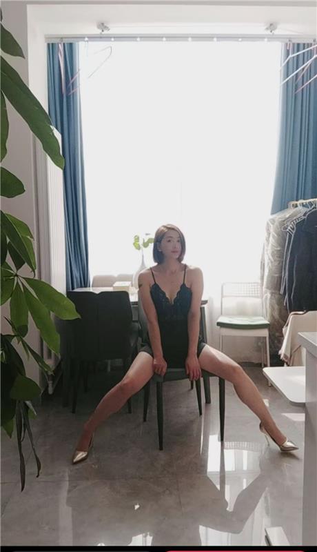 纯天然大胸少妇