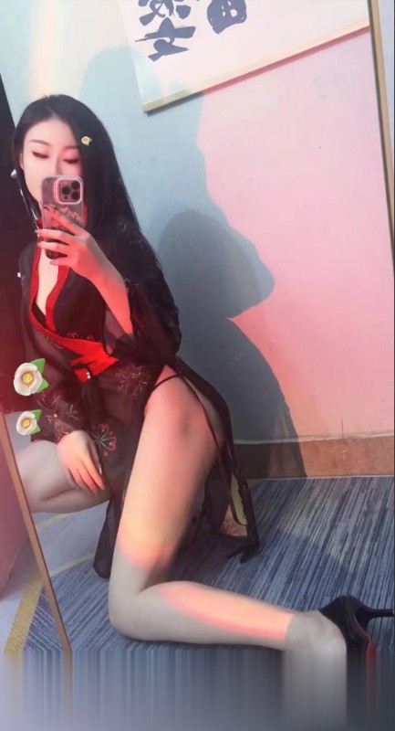 美乳秘书性感小米粒