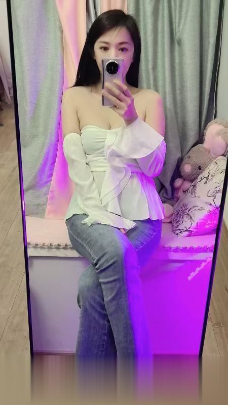 成都姐妹花依灵儿