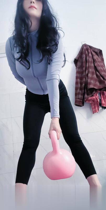 花都玩健身老板娘