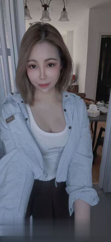 河北大胸美女泡泡