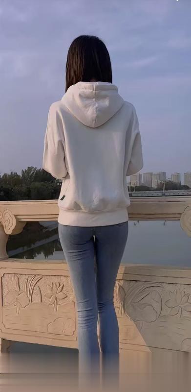 松江长腿美女瑶瑶