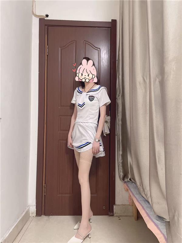 鼓楼自己做丝足小姐姐