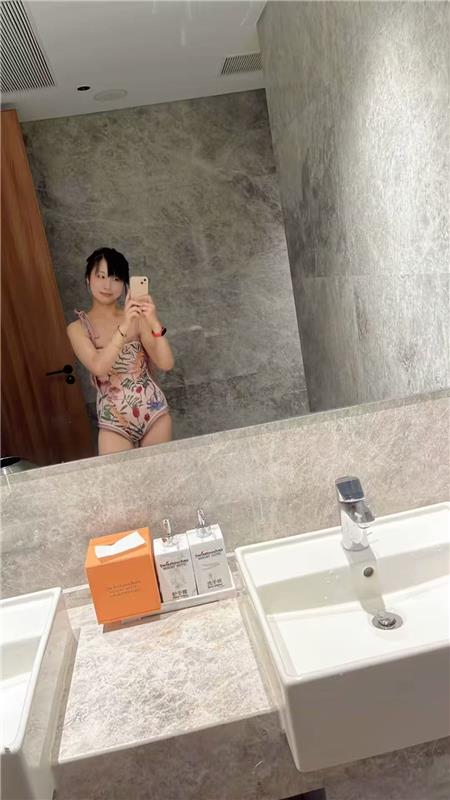 高新性感嫩妹yoyo