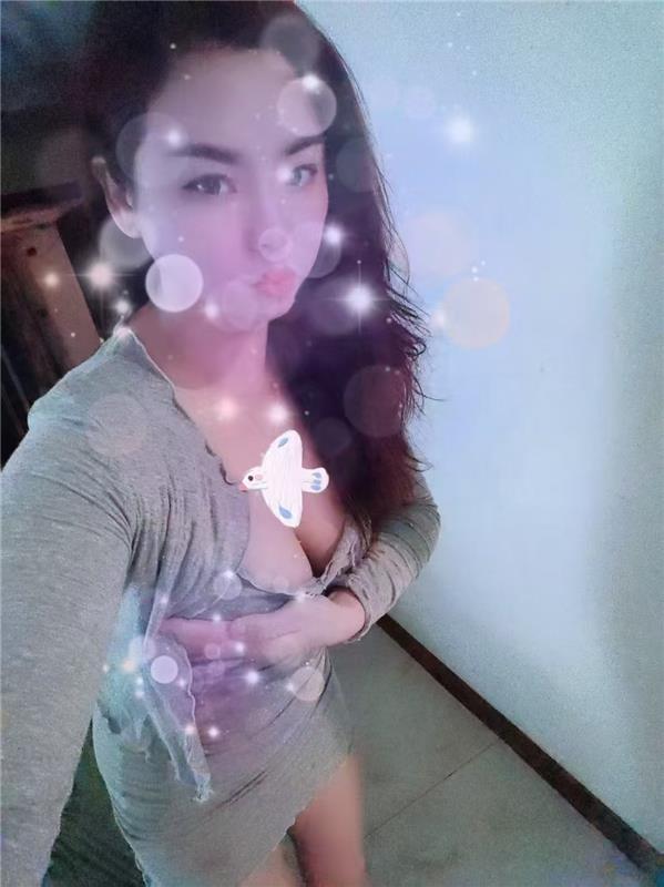 晋安卖鞋子的小姐姐，偶尔兼职