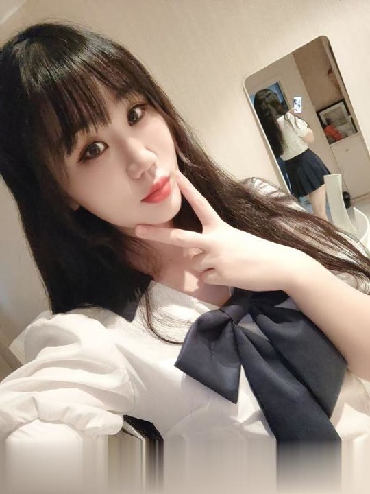 气质风韵辣妹子