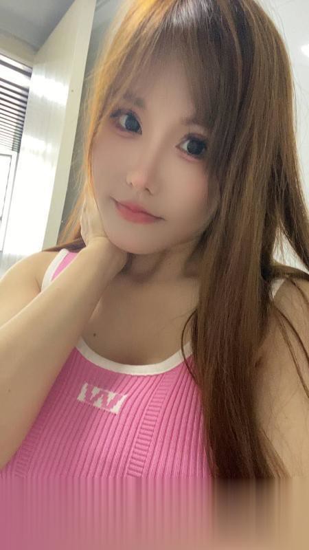 奶大活好骚妹子