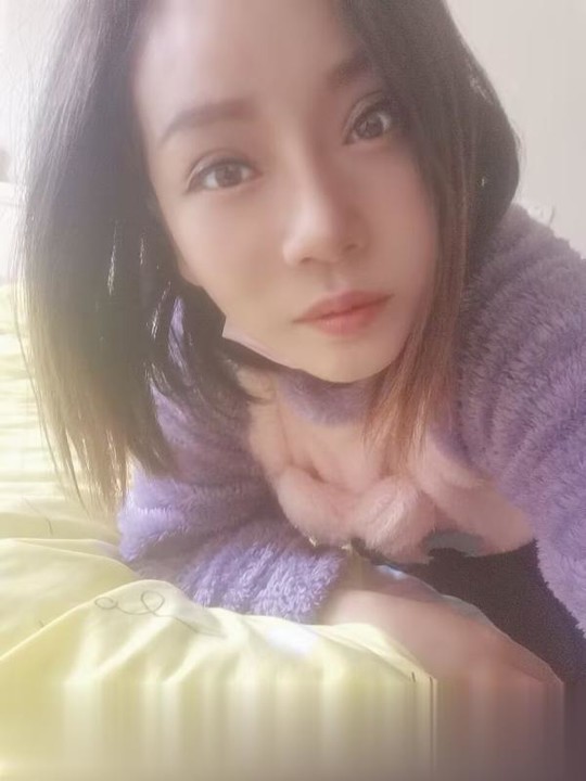 襄阳田田小嫂子