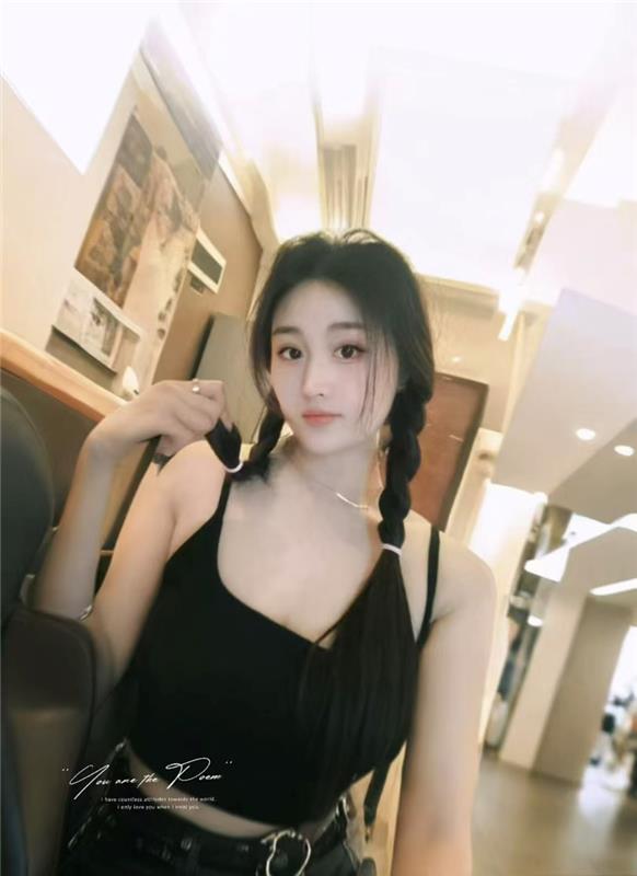 拱墅蜜桃臀刘念