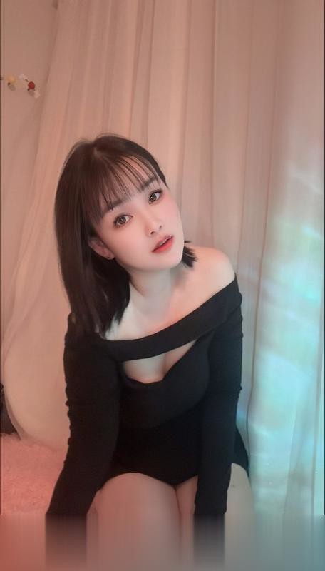 龙华服务系蜜桃臀梨子