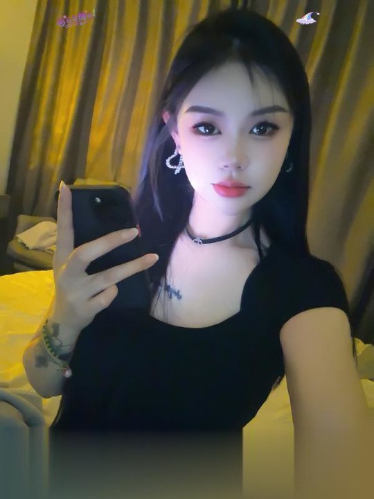 上城巨臀白虎小辣椒