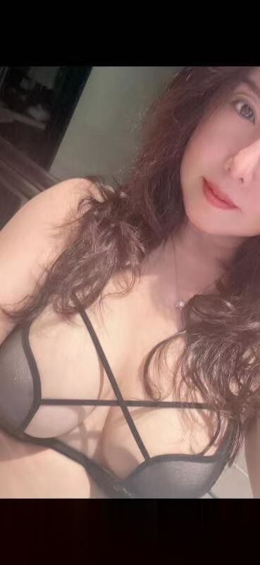 少妇大胸姐姐衣衣