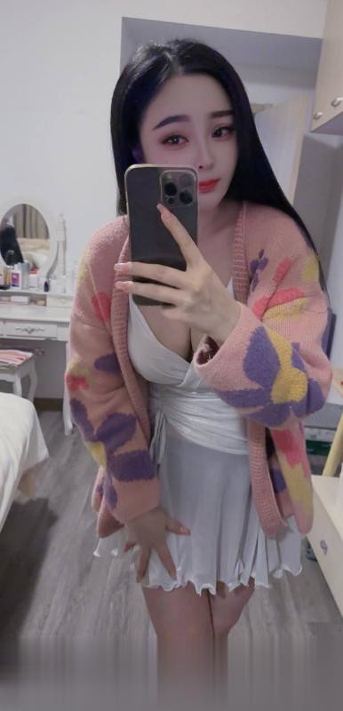 川渝巨乳妹蜜桃