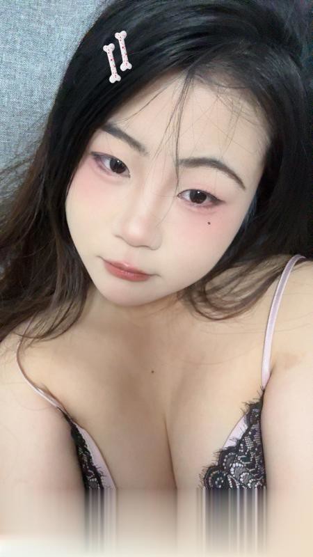 建邺可爱大胸嫩妹米子