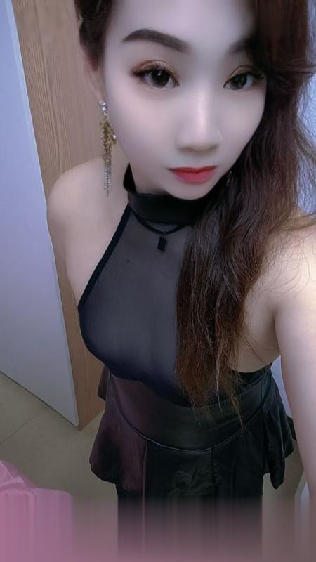 越秀轻熟黑丝少妇