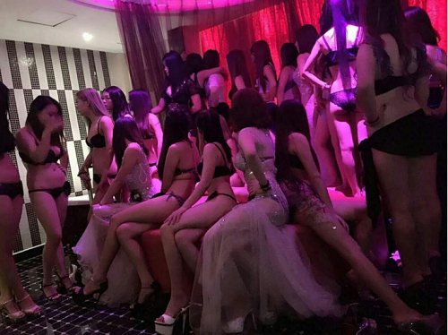 成都必去啪啪啪全套海选场     不漂亮不要钱