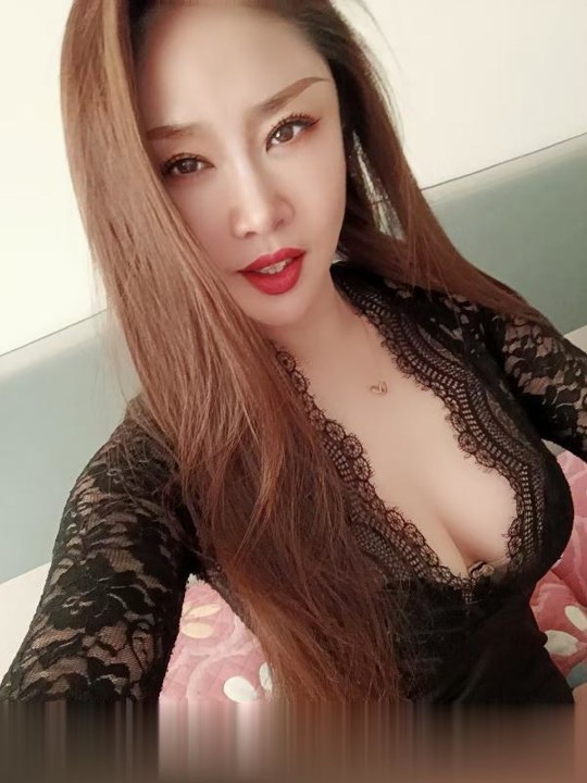 挺有感觉的熟女