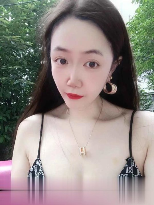 岳麓美腿少妇