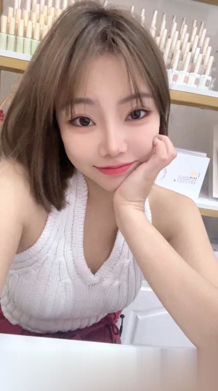 宝安短发甜辣妹子