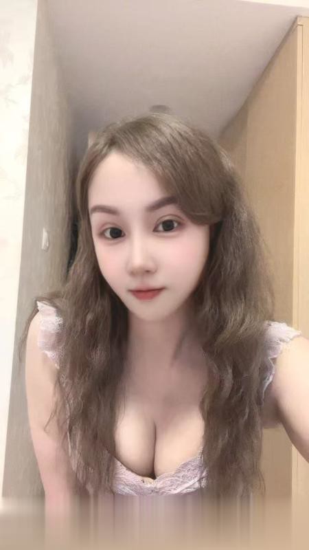 服务系风骚雪媚娘