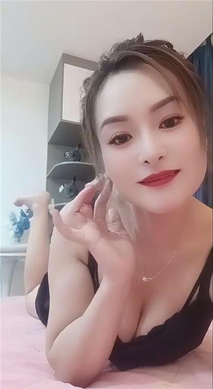 栖霞性感闷骚锦鲤少妇