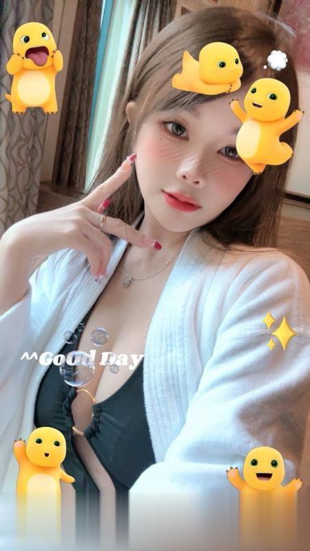 岗厦三点粉萱萱