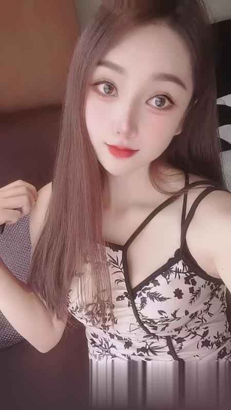 浦东炮架小冰冰