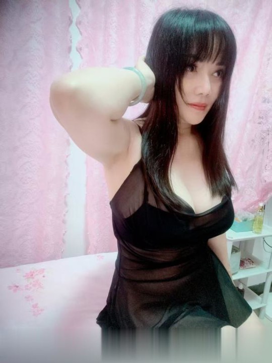 梅花园大奶熟女