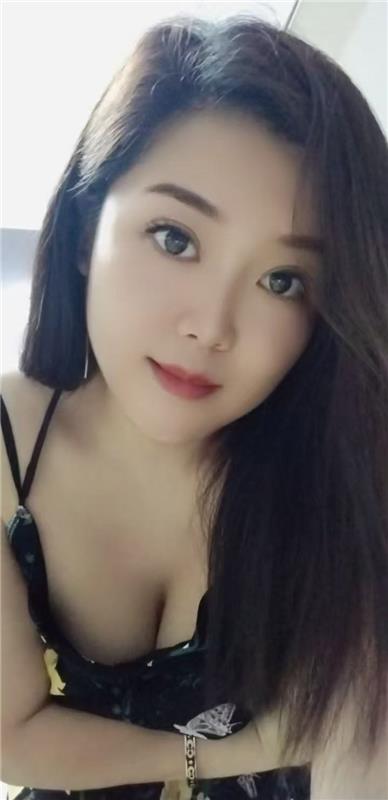 丰满少妇雯雯小活